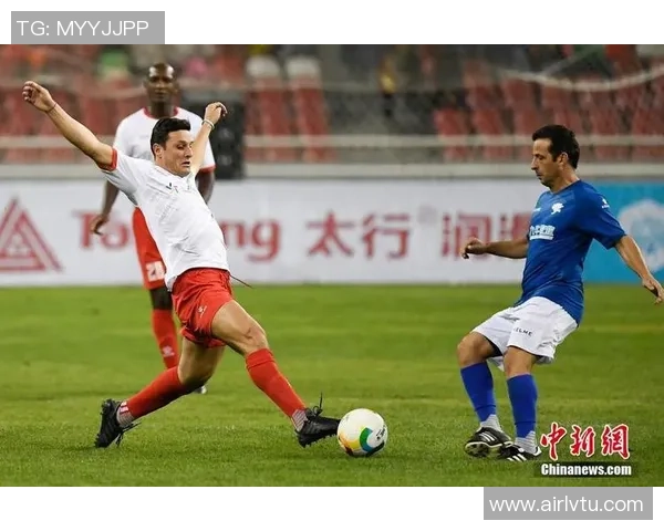 当今足球明星现役风采大揭秘精彩瞬间回顾与分析